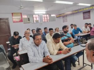 पत्रकार हुए एकजूट